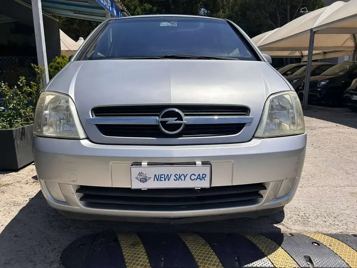 Usata Opel Meriva Enjoy 101 CV (74 kW) 2003 Grigio Monovolume