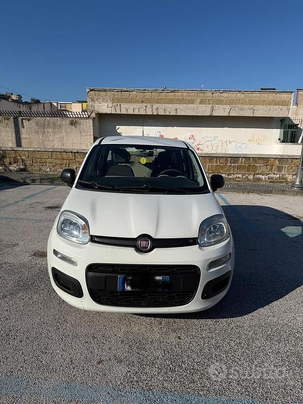 Usata 2016 Fiat Panda Tre volumi | 5500 € - Immagine 1/4