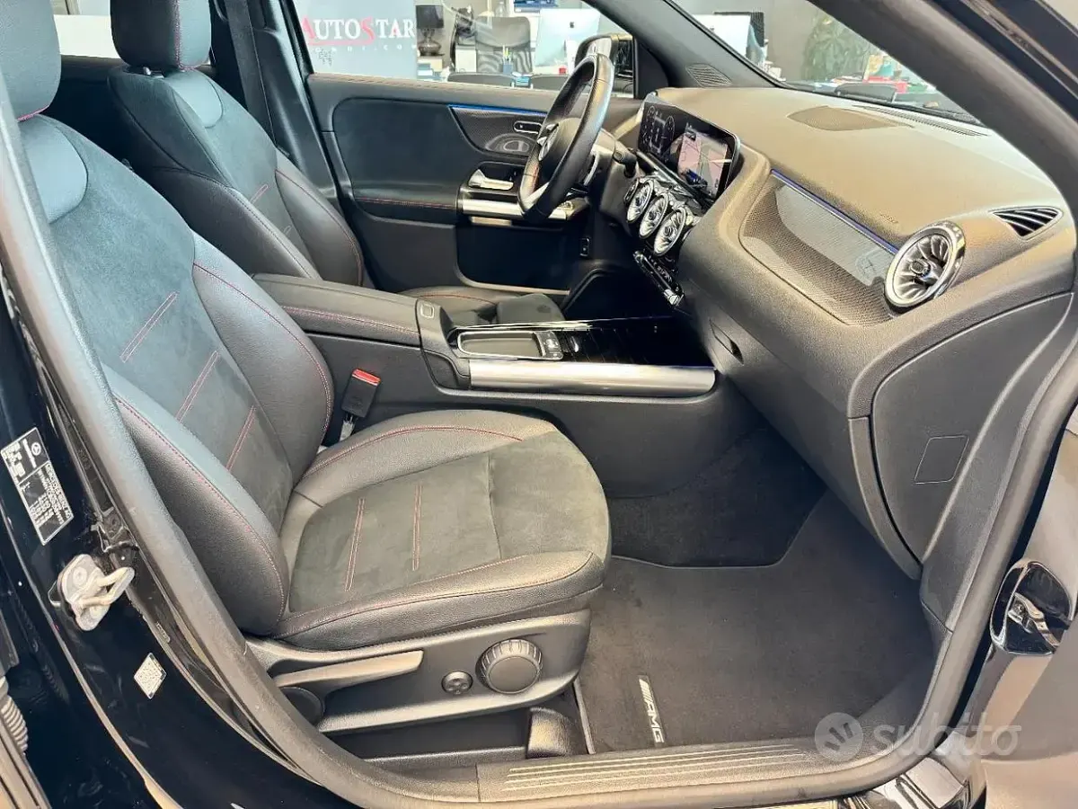 Usata Mercedes GLA200 AMG Line Premium 150 CV (110 kW) 2024 Nero SUV