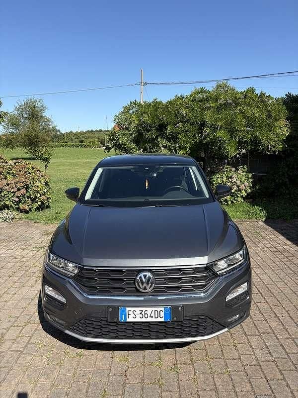 Usata 2018 VW T-Roc Advance SUV | 16.500 € (Cara) - Immagine 1/4