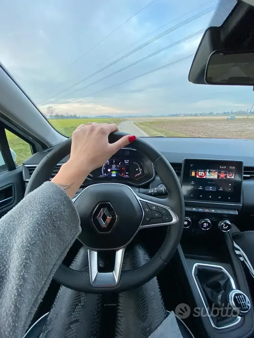 Usata Renault Clio 115 CV (84 kW) 2021 Bianco Utilitaria
