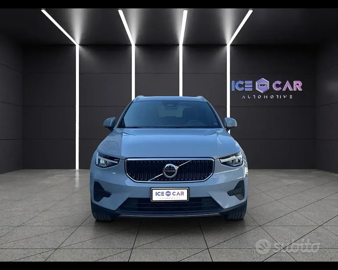 Usata Volvo XC40 Ultra 163 CV (119 kW) 2024 Gray SUV