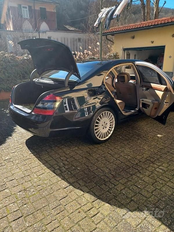 Usata Mercedes S500 387 CV (284 kW) 2006 Blu Berlina