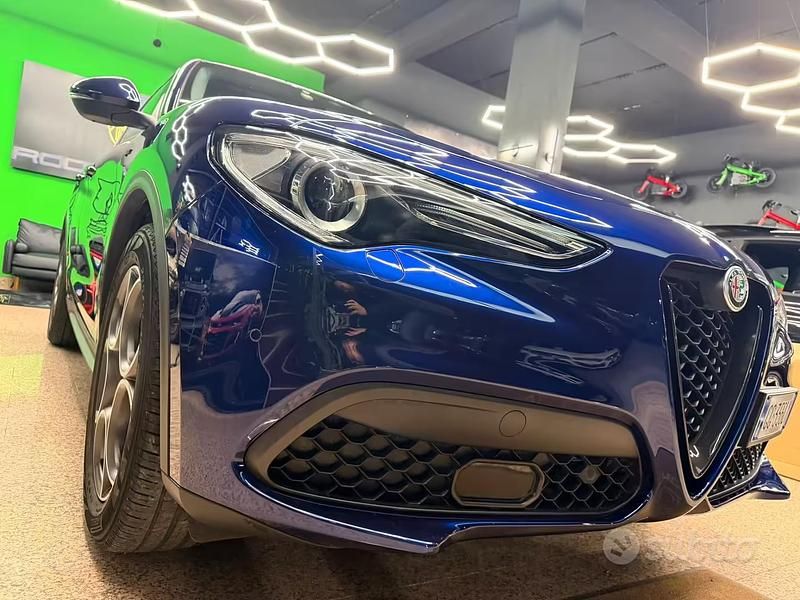 Usata Alfa Romeo Stelvio Sprint 190 CV (139 kW) 2021 Blu SUV