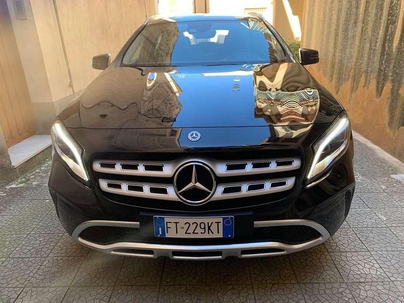 Usata Mercedes GLA200 136 CV (100 kW) 2019 SUV