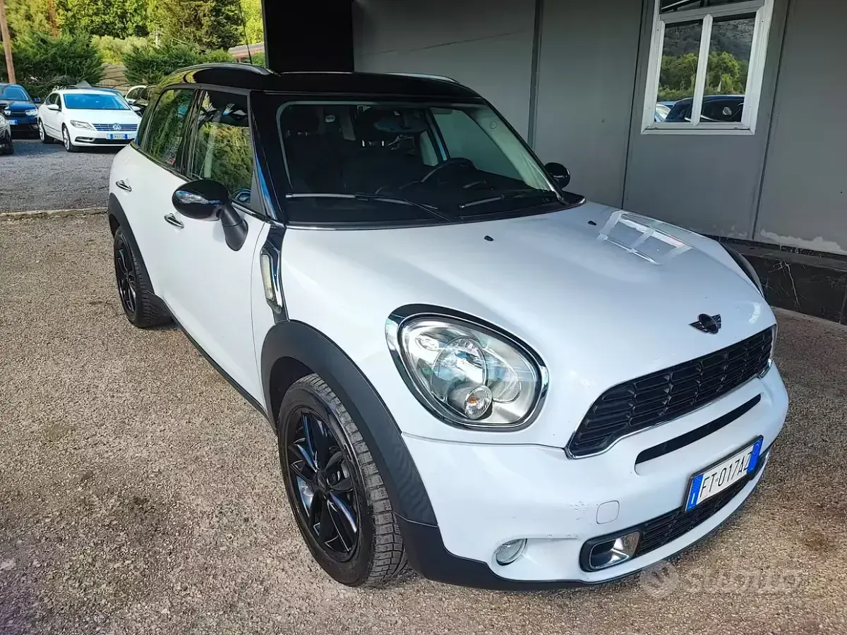 Usata Mini Cooper D Countryman 143 CV (105 kW) 2012 Bianco SUV