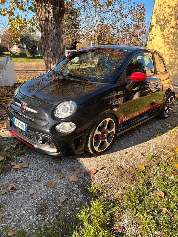 Usata Abarth 595 145 CV (106 kW) 2016 Nero Utilitaria