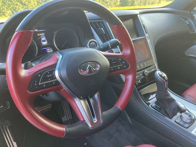 Usata Infiniti Q60 Sport Tech 405 CV (297 kW) 2017 Bianco perla Coupé