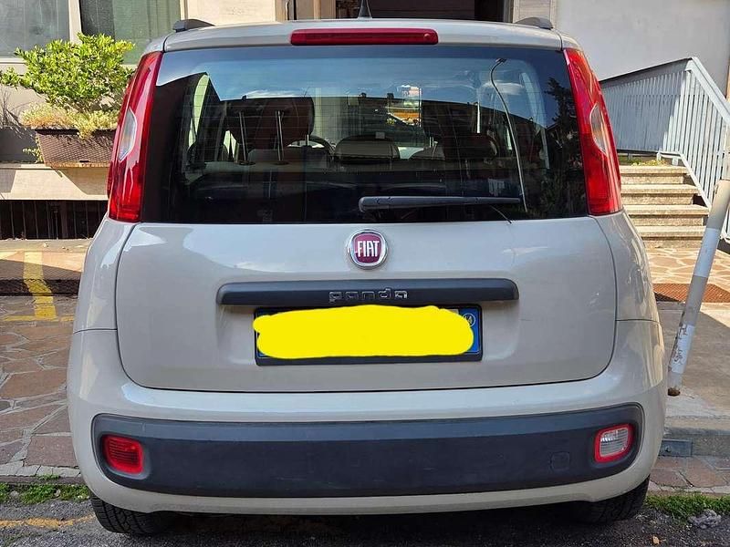 Usata Fiat Panda Young 80 CV (58 kW) 2014 Beige Utilitaria
