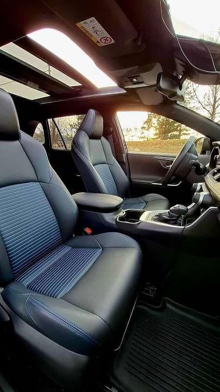 Usata Toyota RAV4 Hybrid Style 218 CV (160 kW) 2023 Blu/azzurro SUV