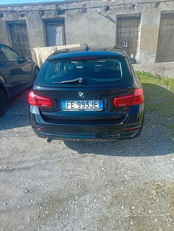 Usata BMW 316 Sport Line 116 CV (85 kW) 2016 Nero Station wagon