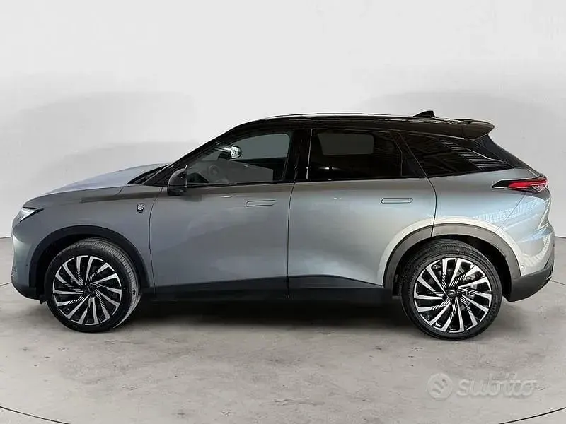 Usata Tiger Six 167 CV (122 kW) 2025 Grigio SUV