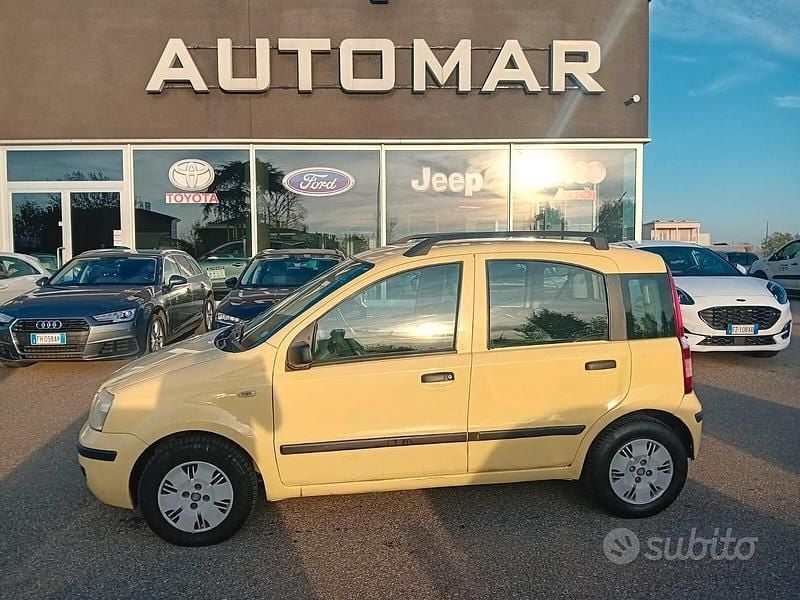 Giallo Usata 2008 Fiat Panda Emotion Tre volumi | 2500 € (Ottimo prezzo) - Immagine 1/4