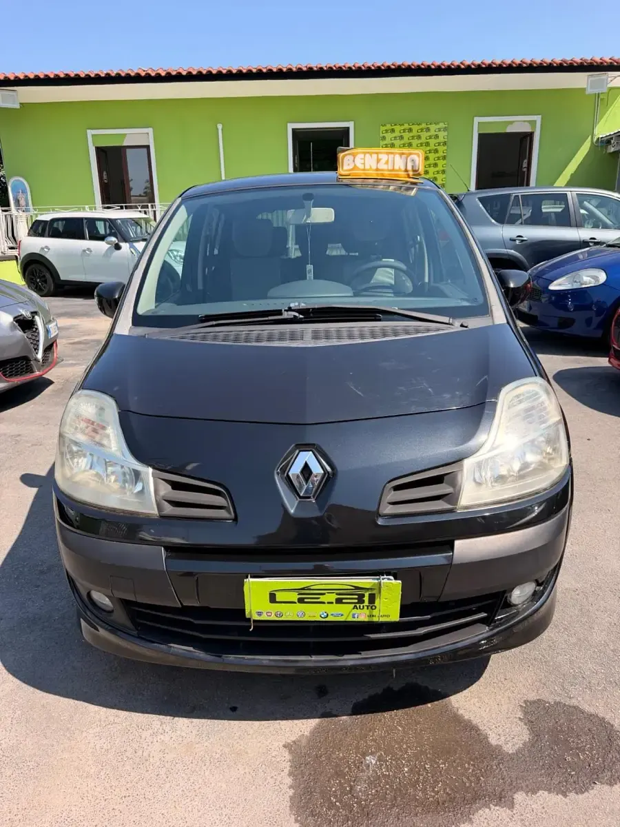 Usata Renault Modus Dynamique 75 CV (55 kW) 2010 Nero Monovolume