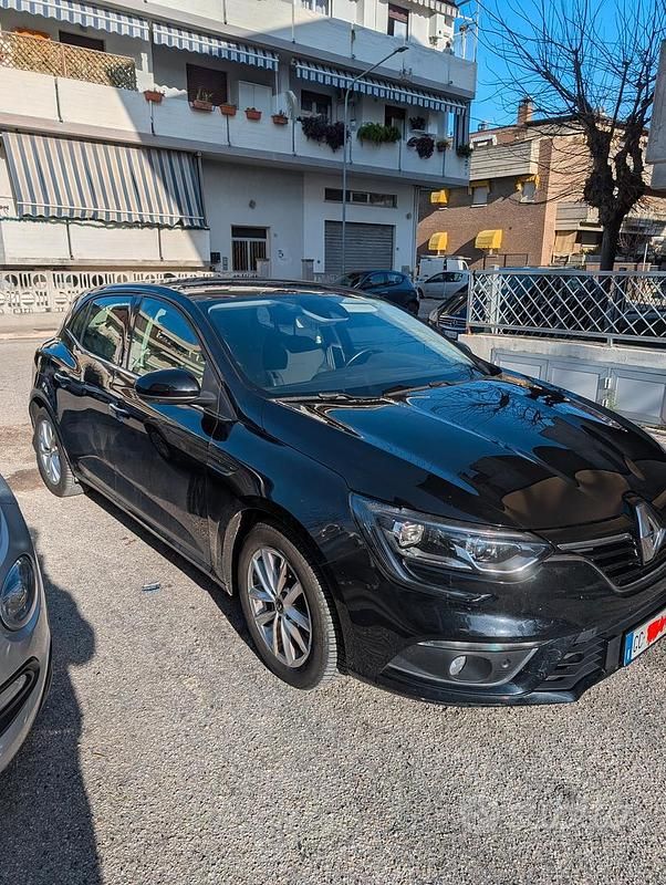 Usata Renault Mégane IV Business 116 CV (85 kW) 2020 Nero Berlina
