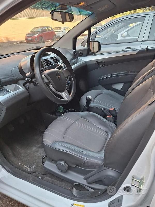 Usata Chevrolet Spark 68 CV (50 kW) 2013 Bianco Utilitaria