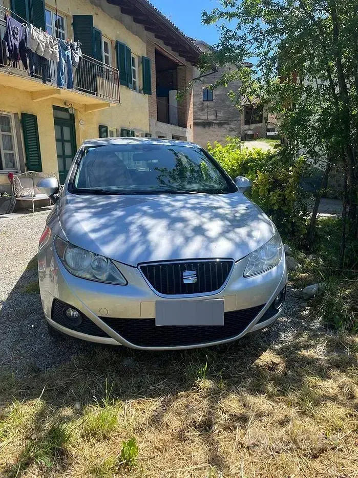 Usata Seat Ibiza 82 CV (60 kW) 2012 Berlina