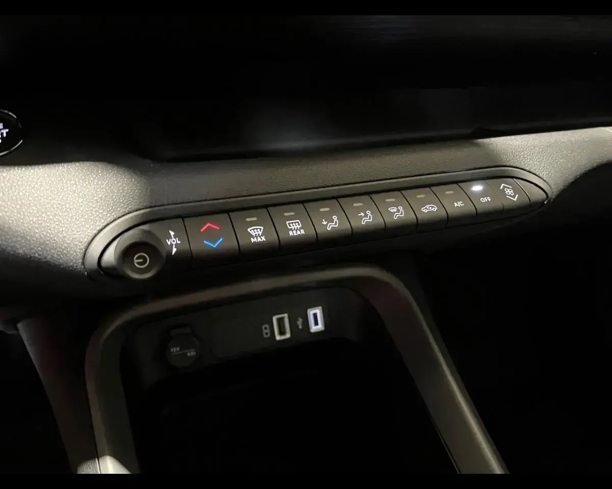 Nuova Jeep Avenger Longitude 100 CV (73 kW) 2025 Beige SUV