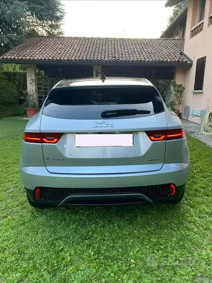 Usata Jaguar E-Pace 150 CV (110 kW) 2019 Grigio SUV