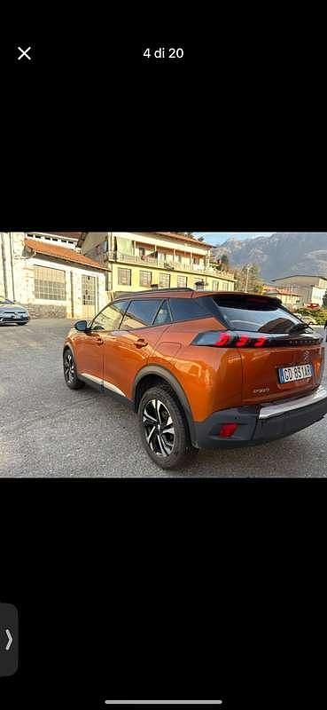 Usata Peugeot 2008 Allure 102 CV (75 kW) 2021 SUV