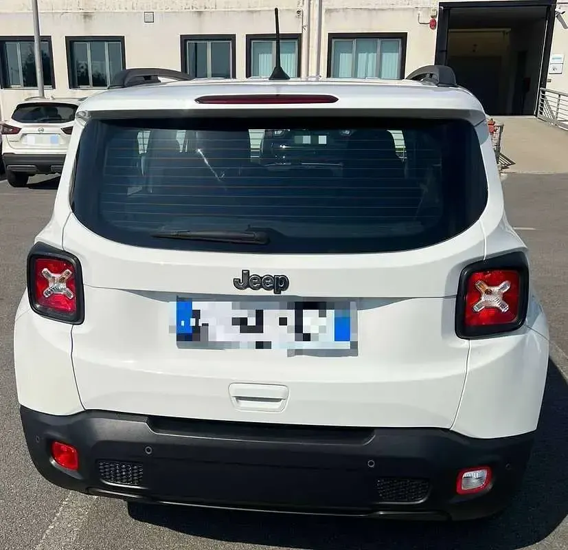 Usata Jeep Renegade Longitude 131 CV (96 kW) 2022 Bianco SUV