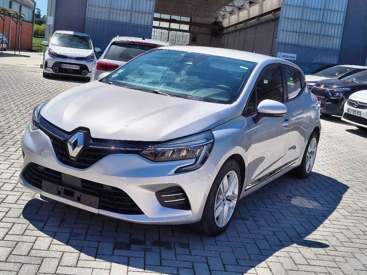 Usata Renault Clio V Zen 91 CV (66 kW) 2021 Argento Utilitaria