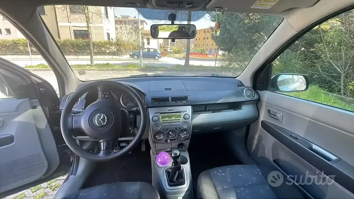 Usata Mazda 2 68 CV (50 kW) 2003 Utilitaria