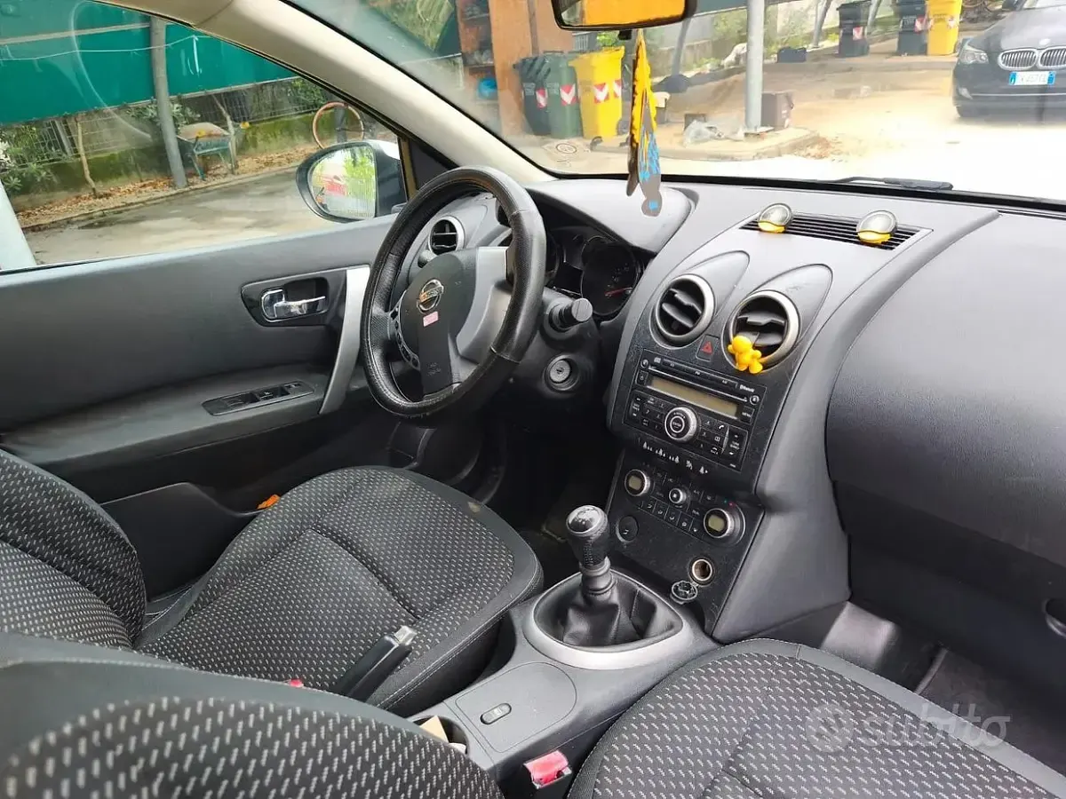 Usata Nissan Qashqai 106 CV (77 kW) 2008 Bianco SUV