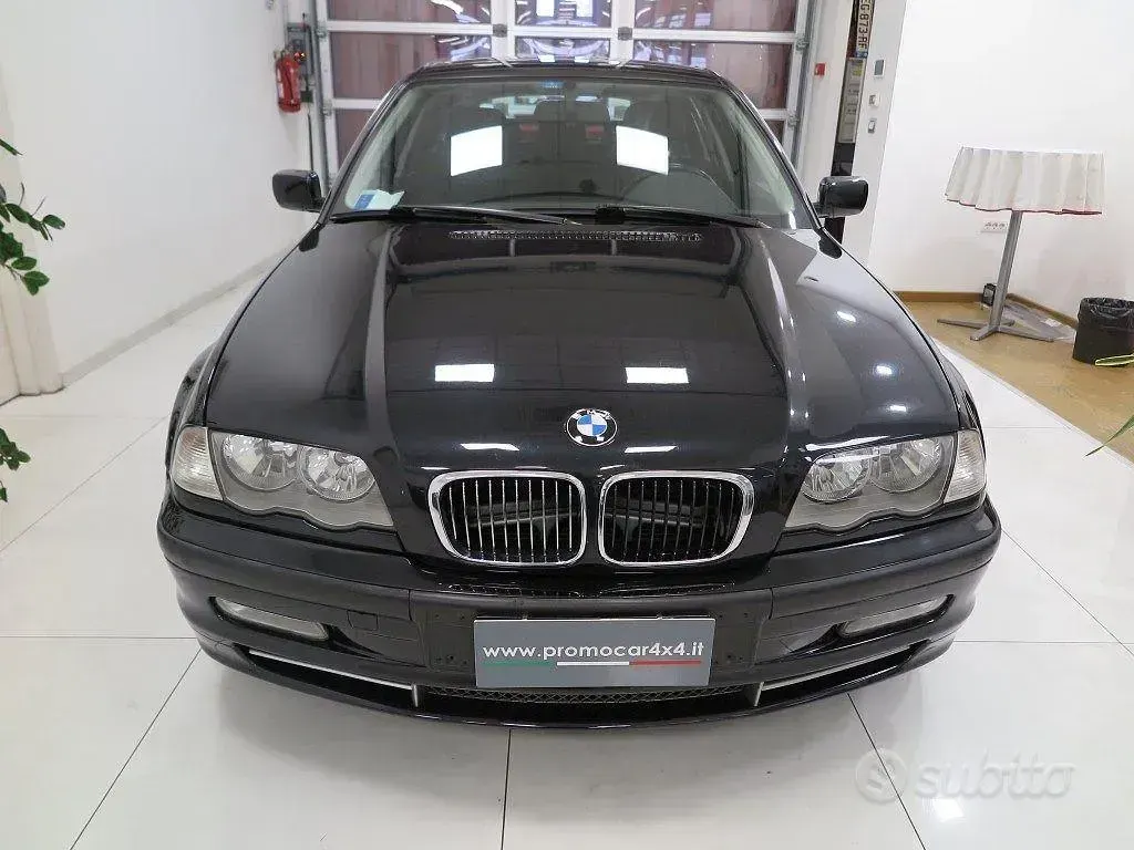 Usata BMW 330 231 CV (169 kW) 2000 Nero Station wagon