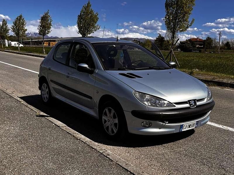 Usata Peugeot 206 75 CV (55 kW) 2003 Berlina