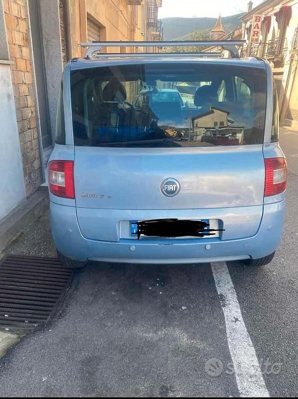 Usata Fiat Multipla 116 CV (85 kW) 2005 Blu Monovolume