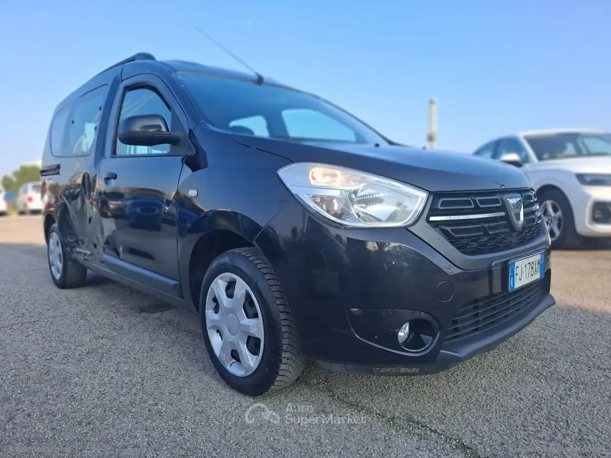 Gebraucht Dacia Dokker Lauréate 102 PS (75 kW) 2017 Schwarz Van / Kleinbus