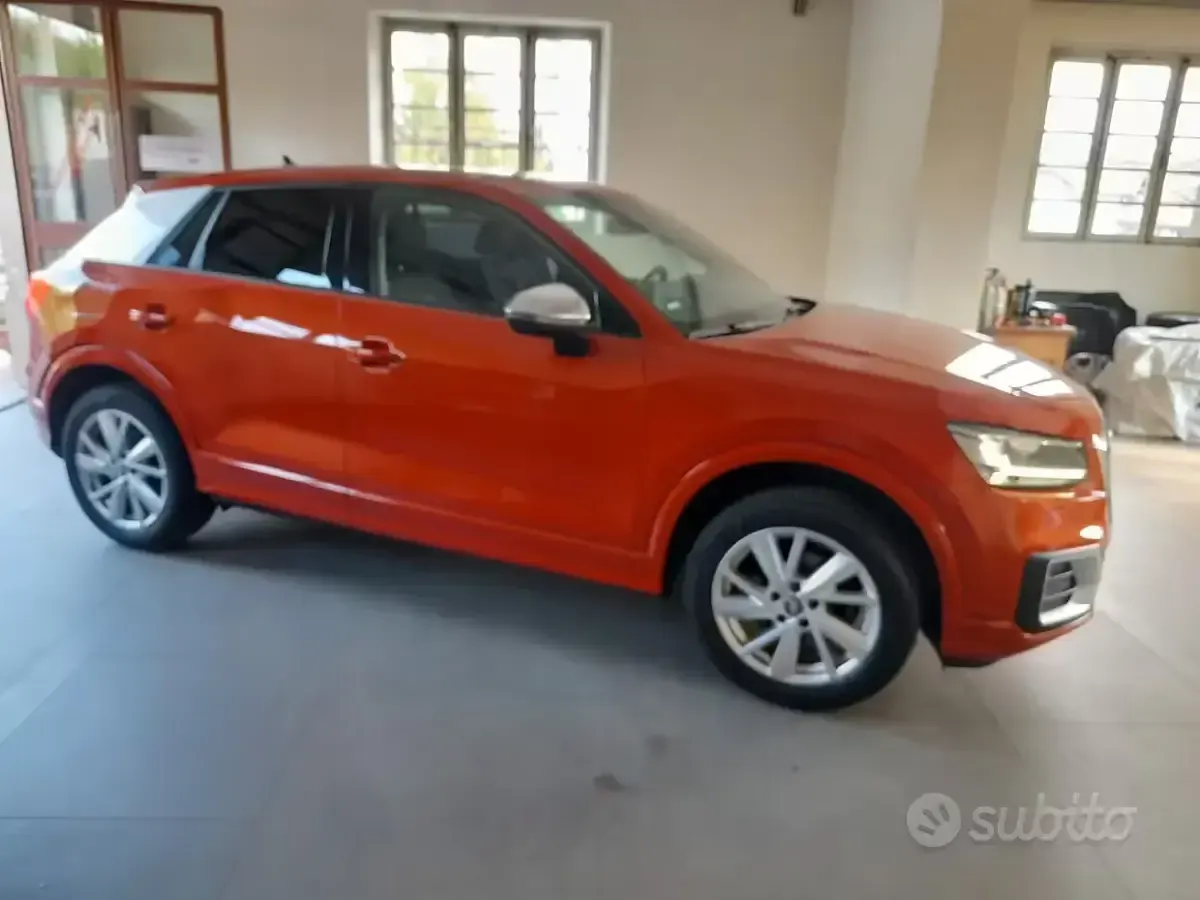Usata Audi Q2 Business 116 CV (85 kW) 2019 Arancione SUV