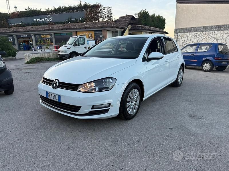 Usata VW Golf Plus Cross Comfortline 104 CV (76 kW) 2013 Bianco Monovolume