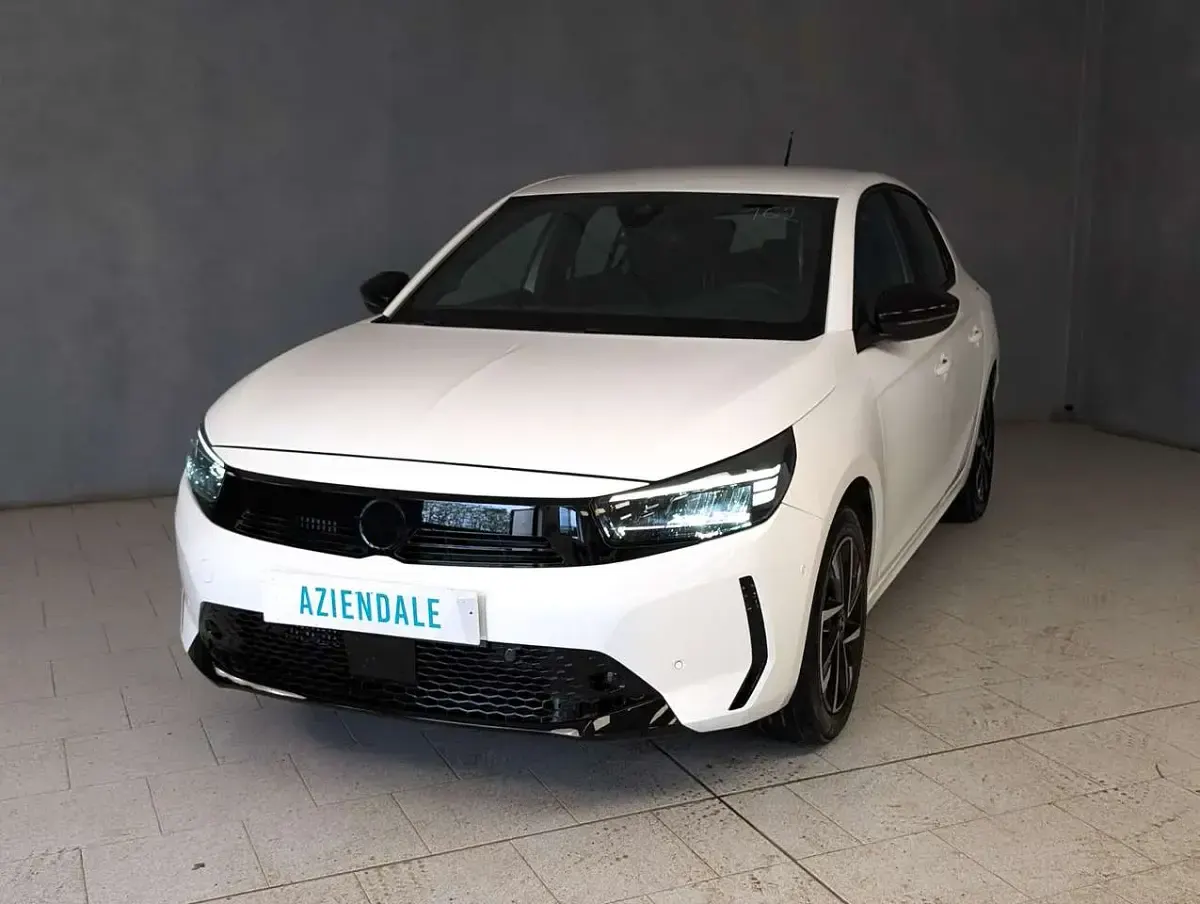 Usata Opel Corsa 101 CV (74 kW) 2025 Utilitaria