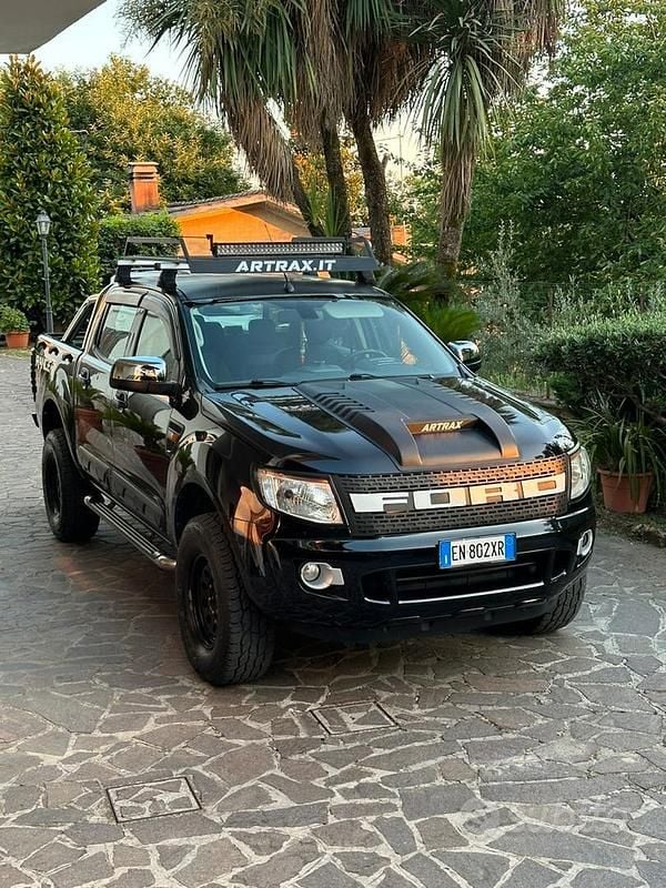 Nero Usata 2012 Ford Ranger XLT Pick-up | 21.000 € - Immagine 1/4