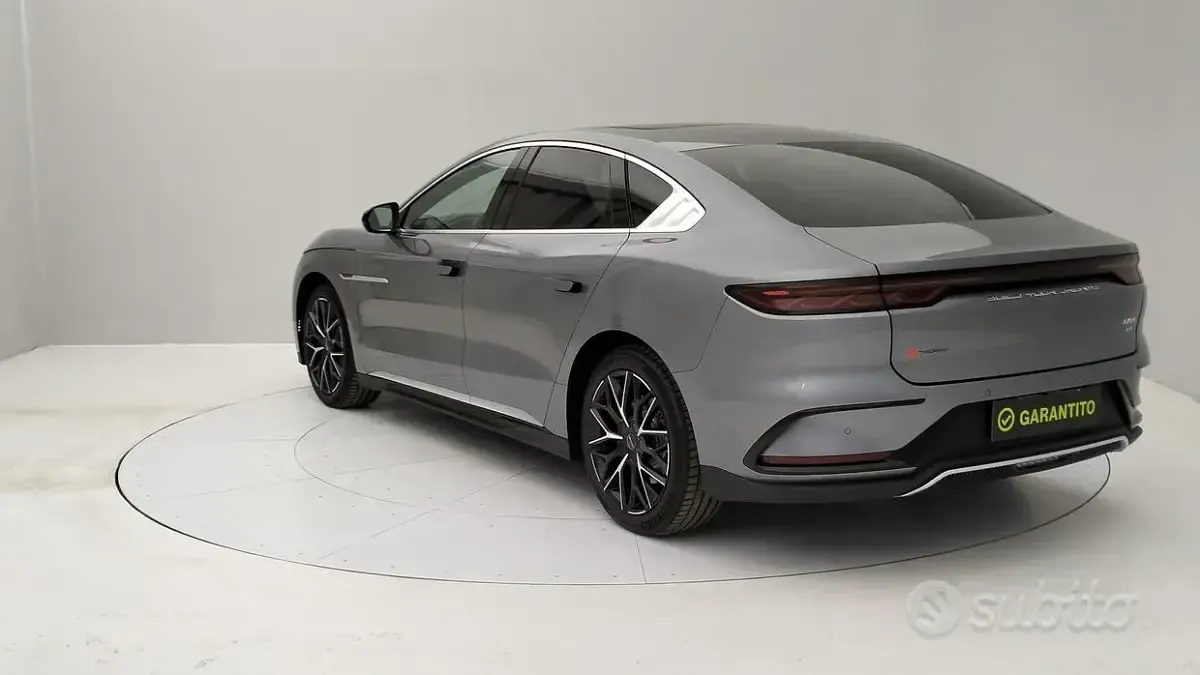 Usata BYD Han 130 kW (177 CV) 2023 Grigio Berlina