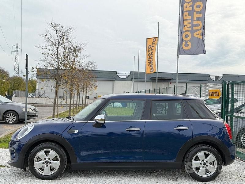 Usata Mini ONE 102 CV (75 kW) 2015 Blu Utilitaria