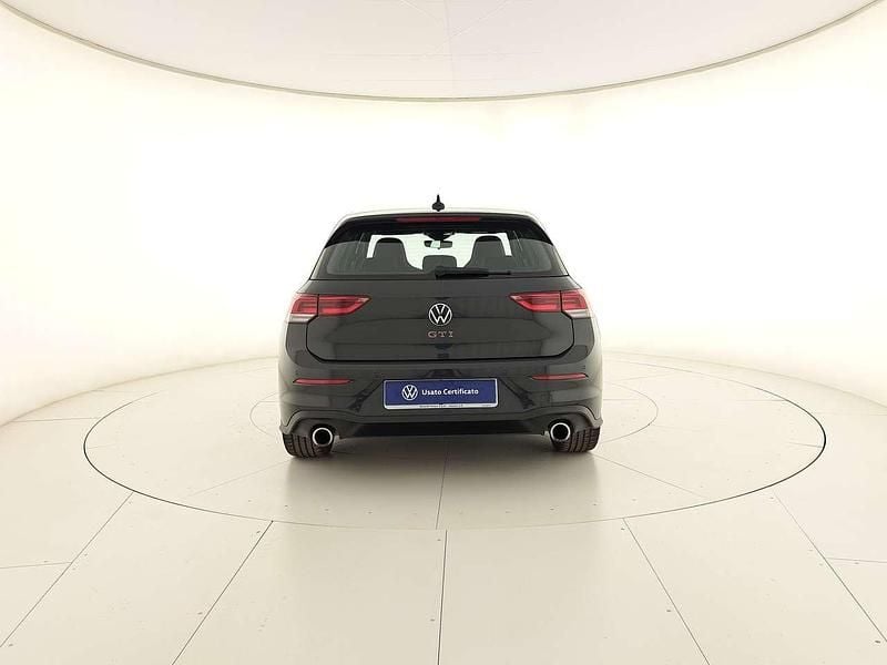 Usata VW Golf VIII GTI 245 CV (180 kW) 2023 Urano grey Berlina