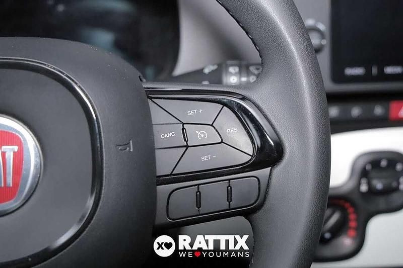 Usata Fiat Panda Cross Cross 70 CV (51 kW) 2025 Blu Utilitaria