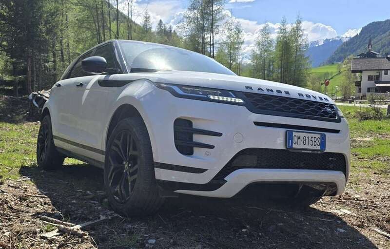 Usata 2023 Land Rover Range Rover evoque HSE Dynamic SUV | 40.000 € (Buon prezzo) - Immagine 1/4