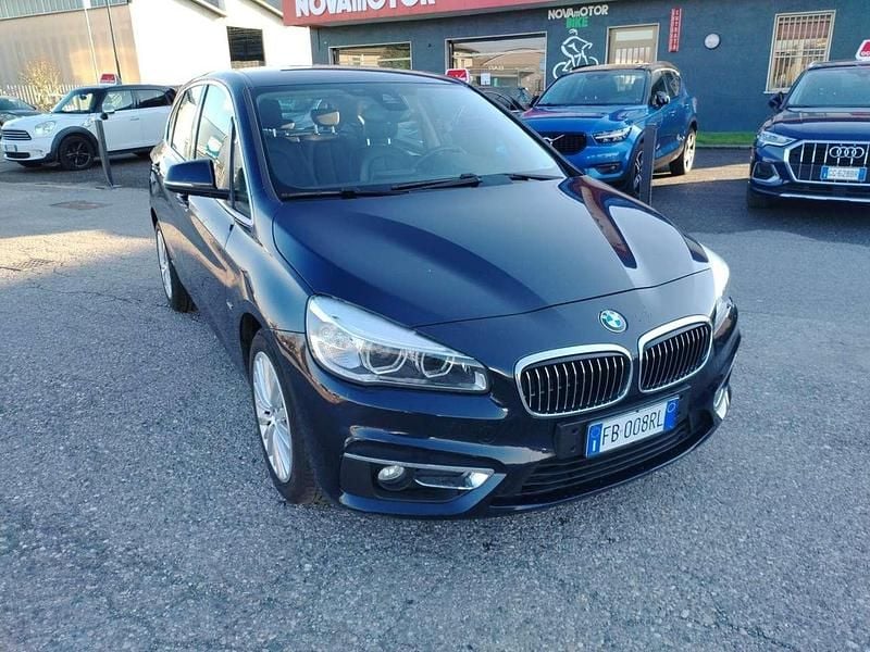 Usata BMW 216 Active Tourer Luxury Line 116 CV (85 kW) 2015 Blu/azzurro Monovolume