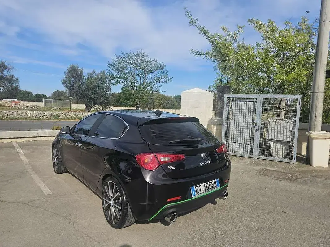 Usata Alfa Romeo Giulietta Veloce 105 CV (77 kW) 2013 Utilitaria