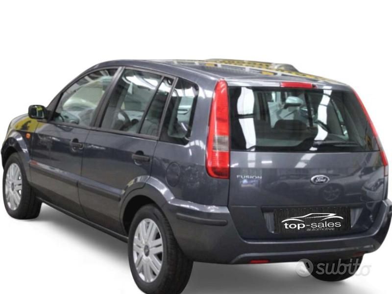 Usata Ford Fusion Collection 80 CV (58 kW) 2006 Grigio Berlina