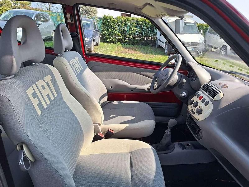 Usata Fiat 600 Active 54 CV (39 kW) 2010 Rosso perlato Utilitaria
