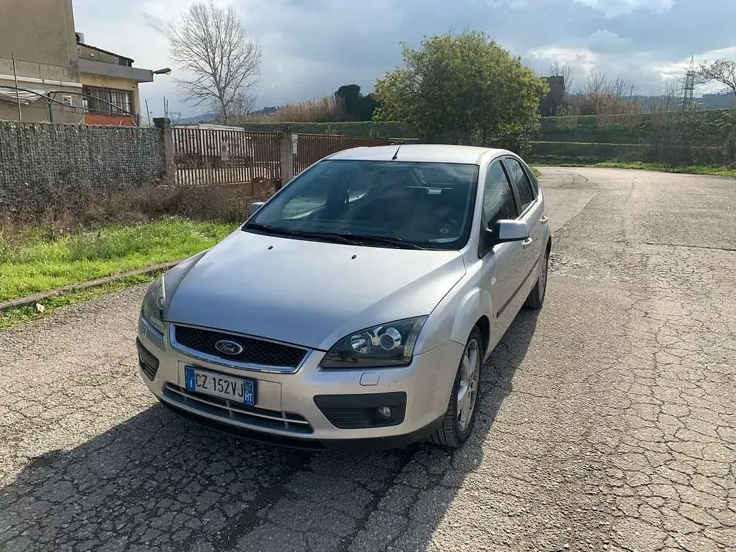 Usata Ford Focus 136 CV (100 kW) 2006 Argento Berlina