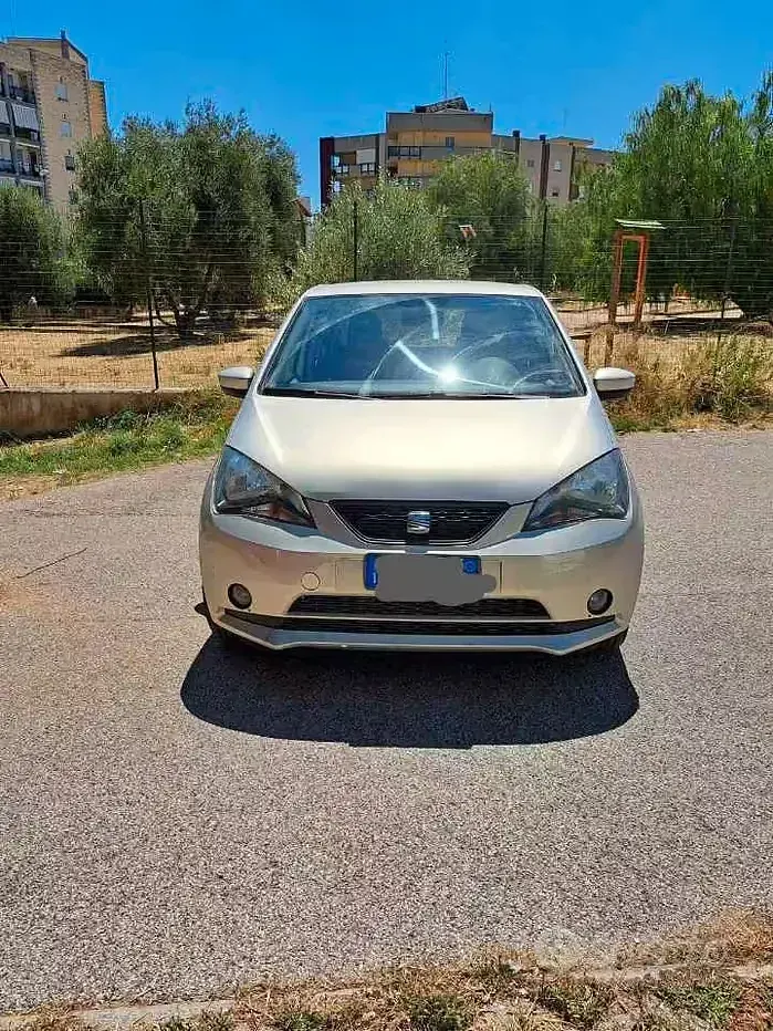 Usata Seat Mii Style 68 CV (50 kW) 2013 Grigio Utilitaria
