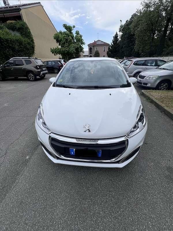 Usata Peugeot 208 Allure 75 CV (55 kW) 2018 Utilitaria