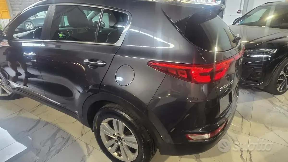 Usata Kia Sportage 116 CV (85 kW) 2016 Grigio SUV