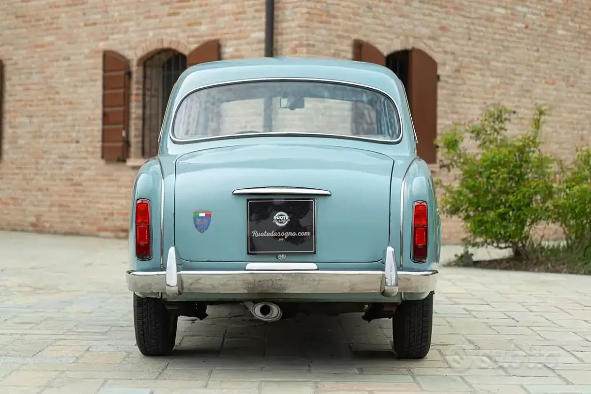 Usata Lancia Appia 48 CV (35 kW) 1960 Bluazzurro Berlina